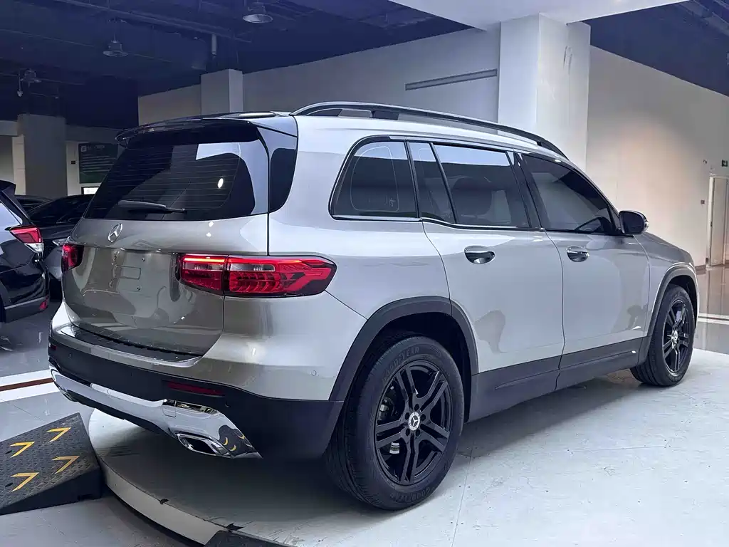 Mercedes-Benz GLB 2020