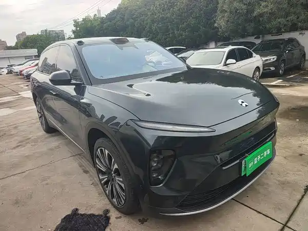 NIO ES8 2023