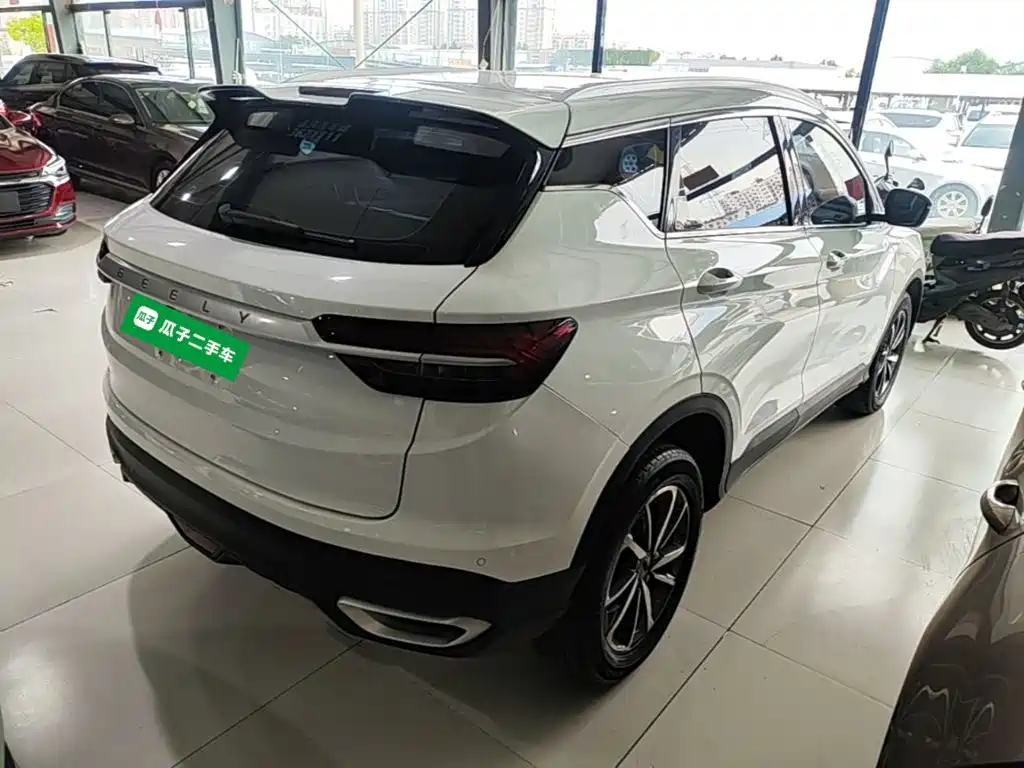 Geely Binyue 2021