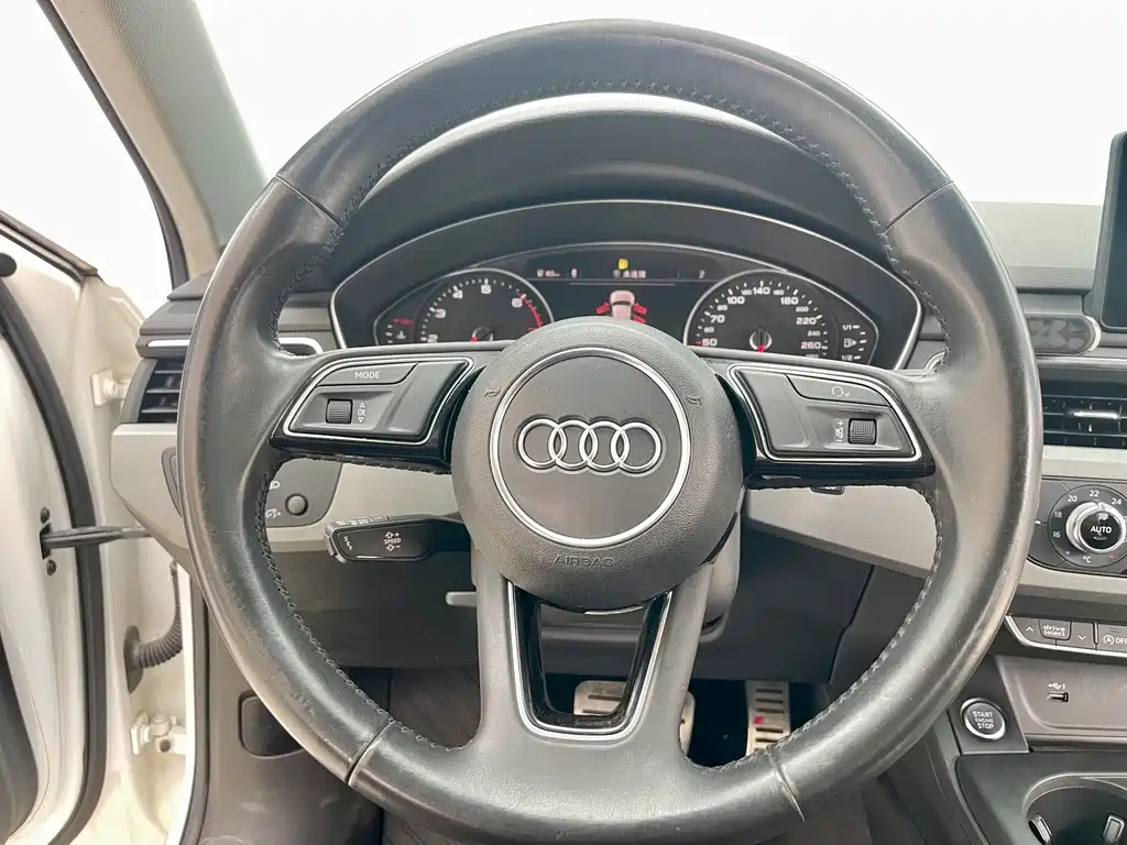 Audi A4L 2018 — фото 8