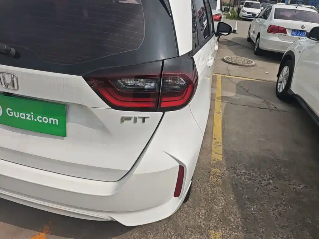 Honda Fit 2023 — фото 8