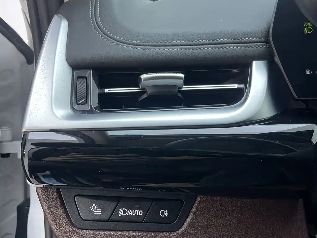 BMW X1 2023 — фото 17
