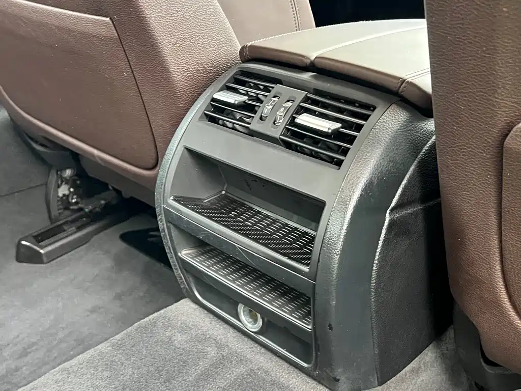 BMW 5 Series 2013 — фото 12