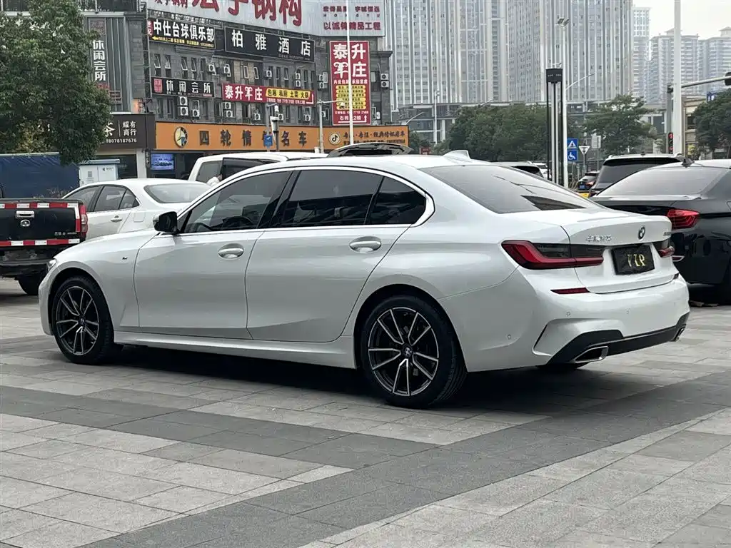 BMW 3 Series 2022