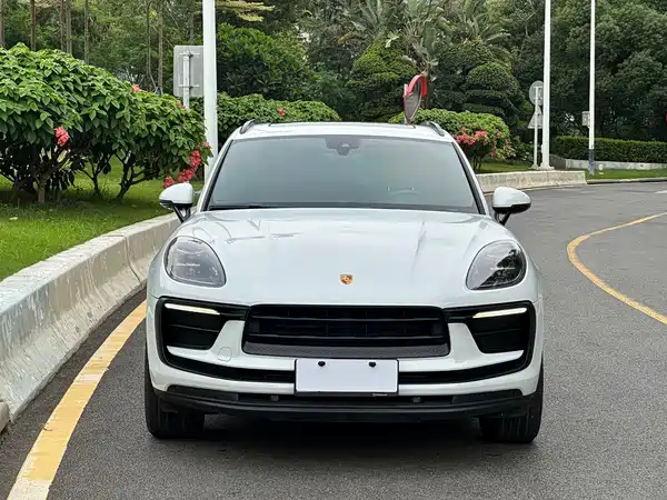 Porsche Macan 2022