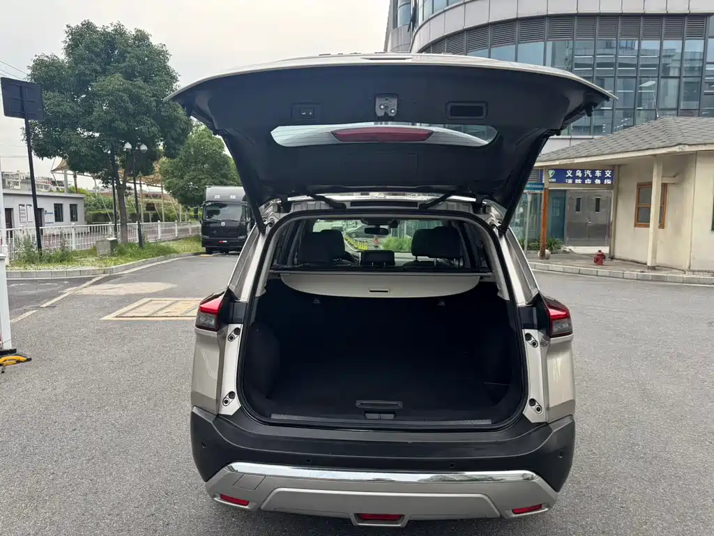 Nissan X-Trail 2023 — фото 15