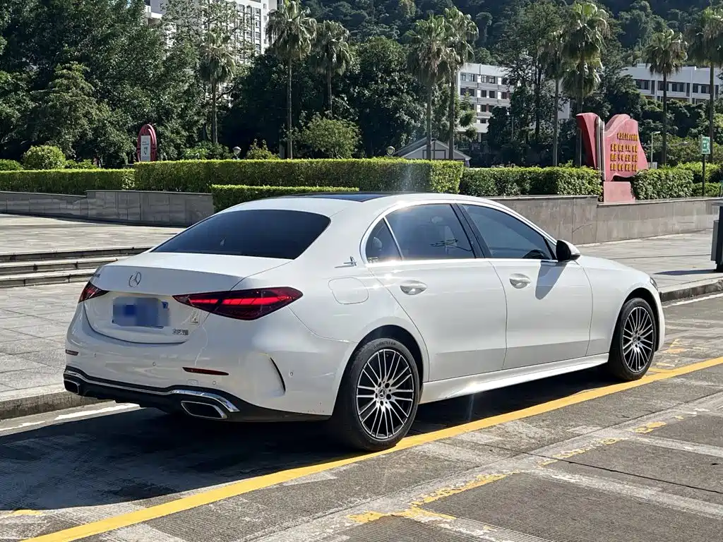 Mercedes-Benz C-Class 2022