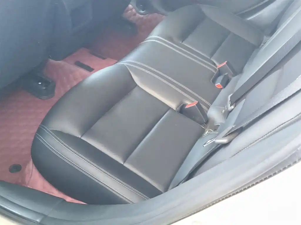 Mercedes-Benz CLA 2017 — фото 17