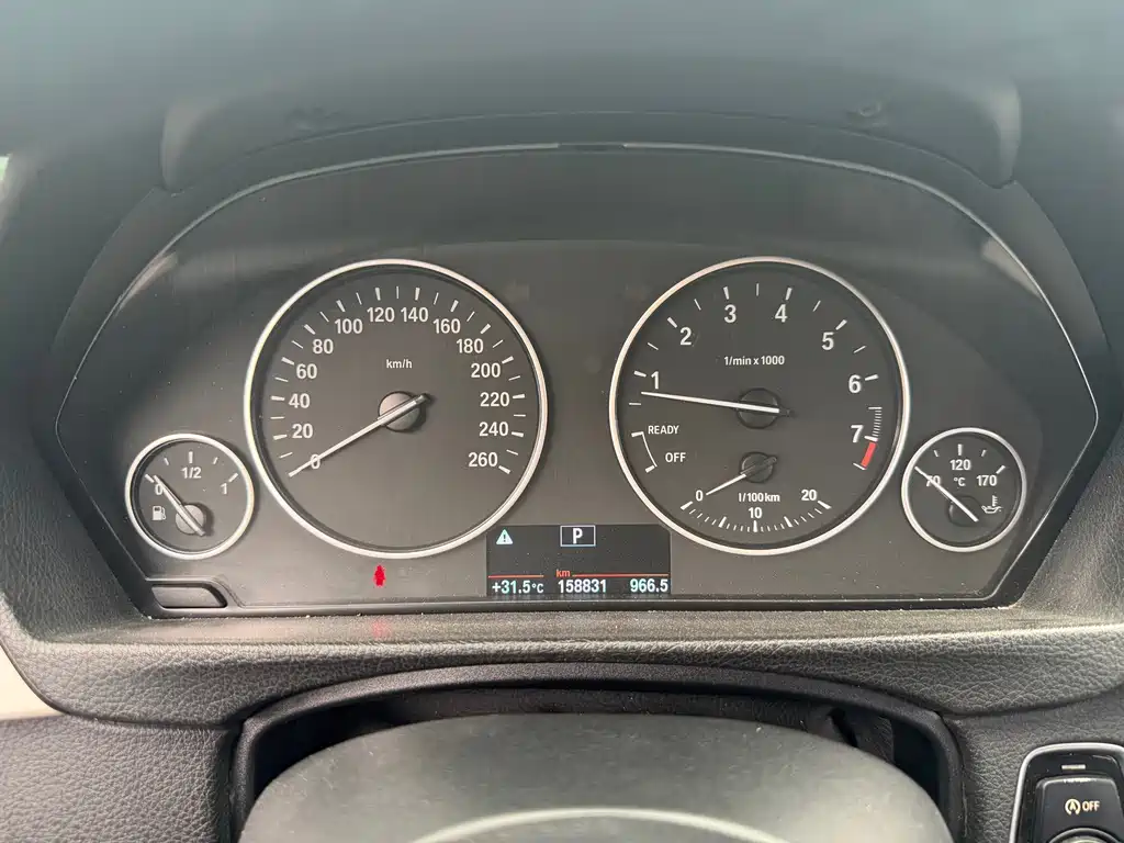 BMW 3 Series 2015 — фото 15