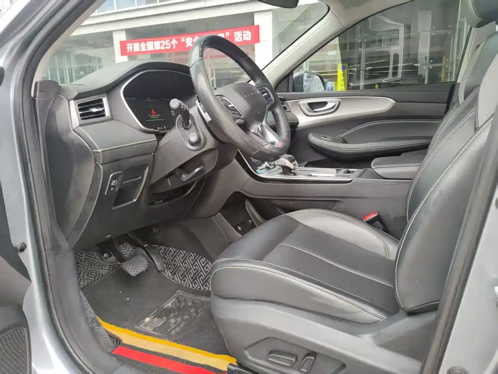 Roewe RX5 New Energy 2021 — фото 12