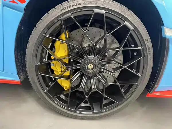 Lamborghini Huracan 2022