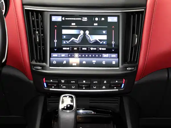 Maserati Levante 2021