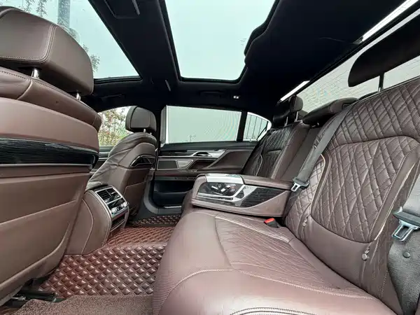 BMW 7 Series 2019