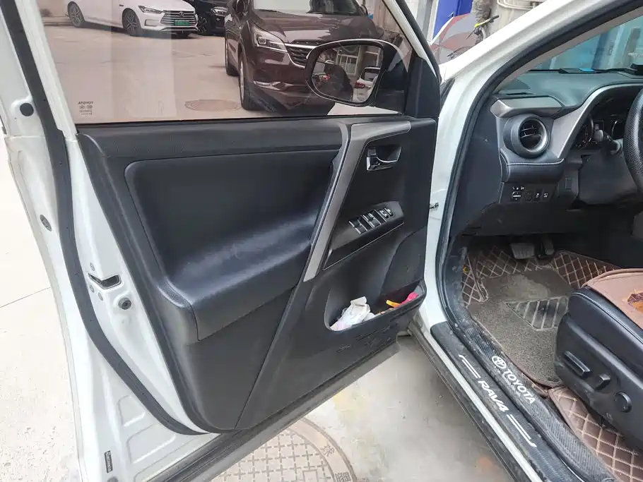 Toyota RAV4 2018