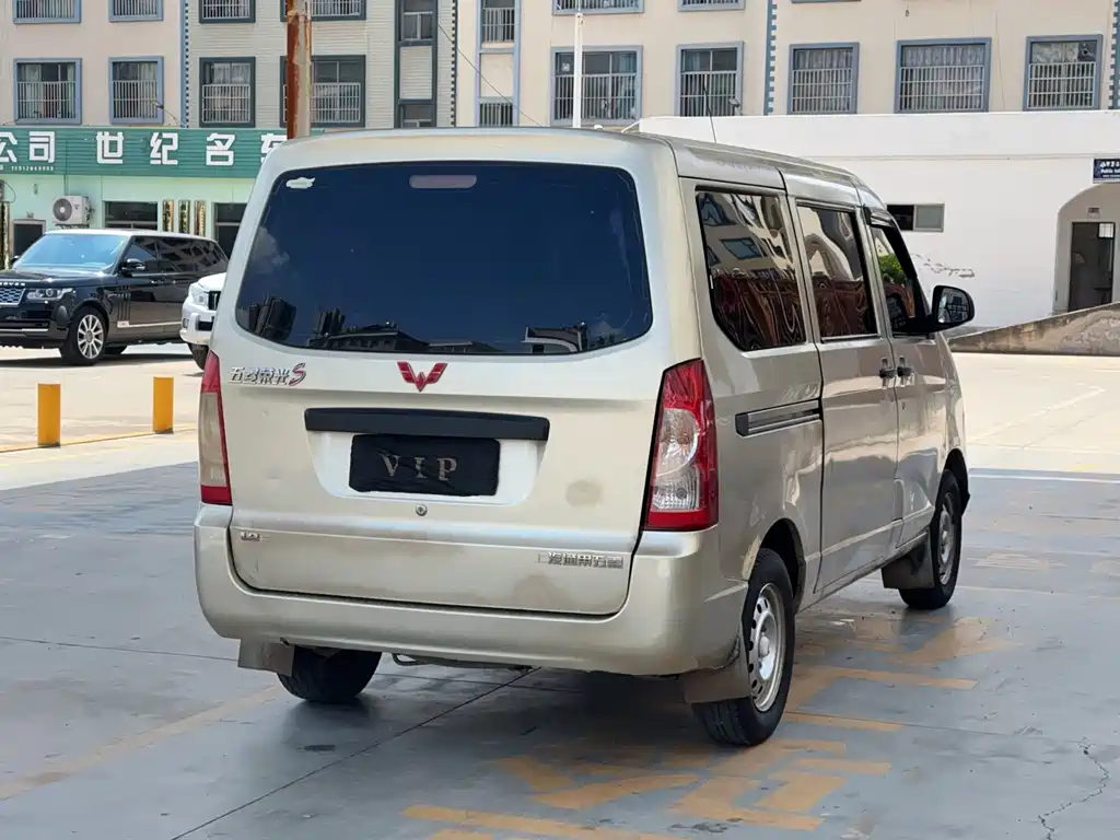 Wuling Rongguang 2016 — фото 10