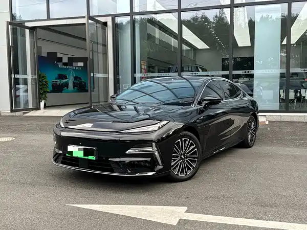 Geely Galaxy Starshine 8 2025
