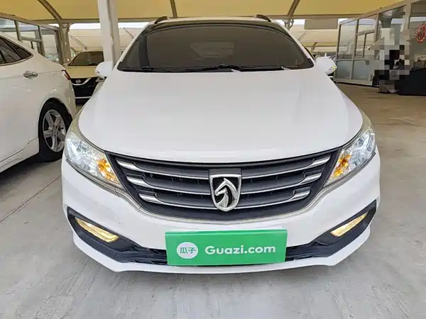 Baojun 310 2016