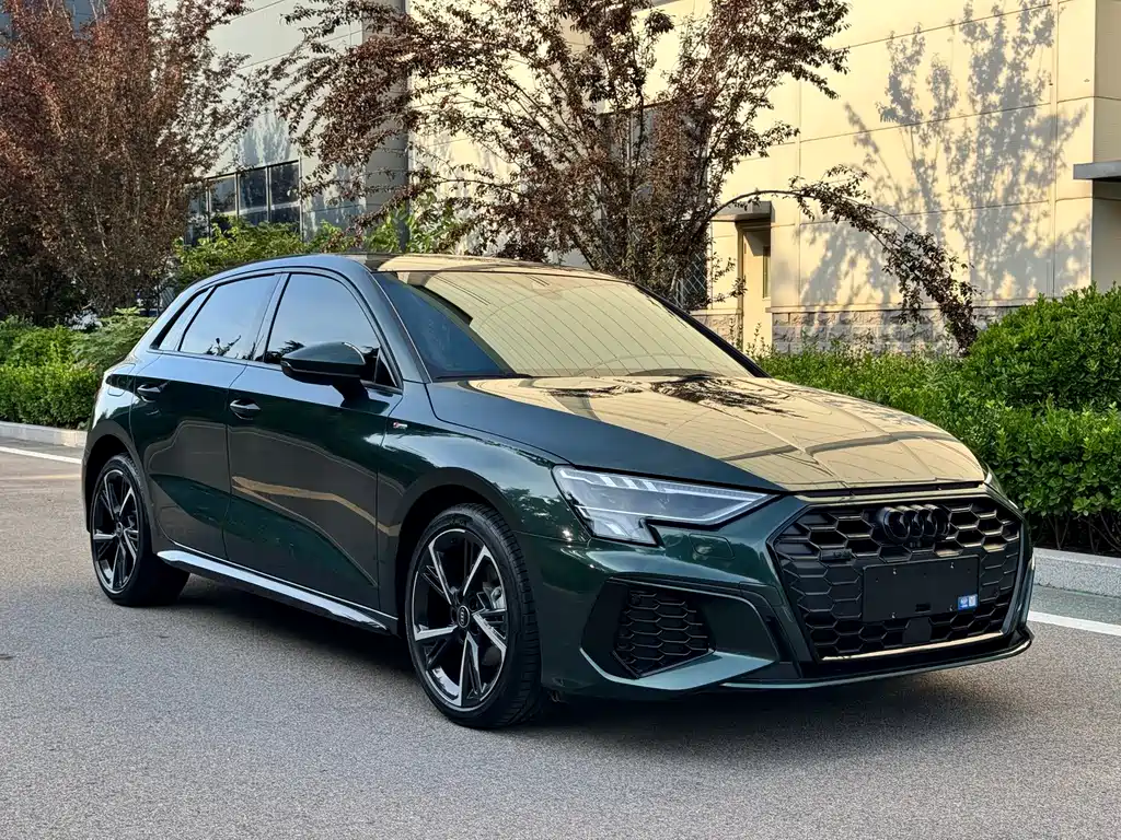 Audi A3 2023 — фото 3