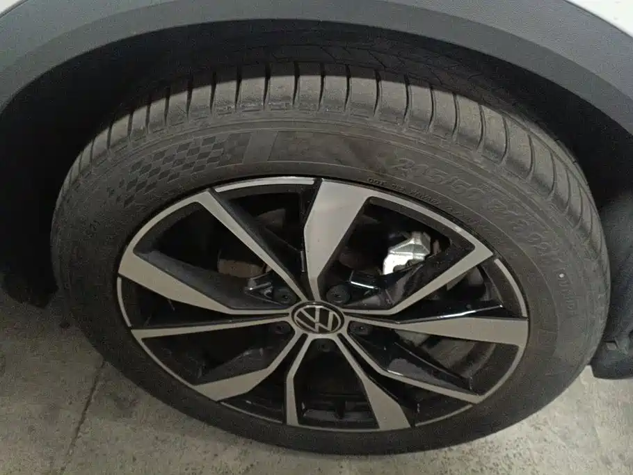 Volkswagen T-Roc 2024