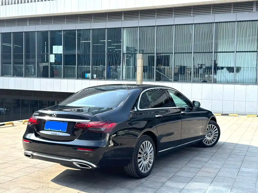 Mercedes-Benz E-Class 2021