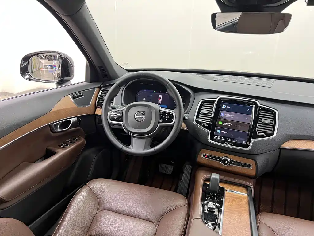 Volvo XC90 2023 — фото 13