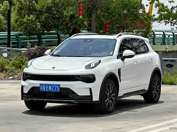 Lynk & Co 01 2021
