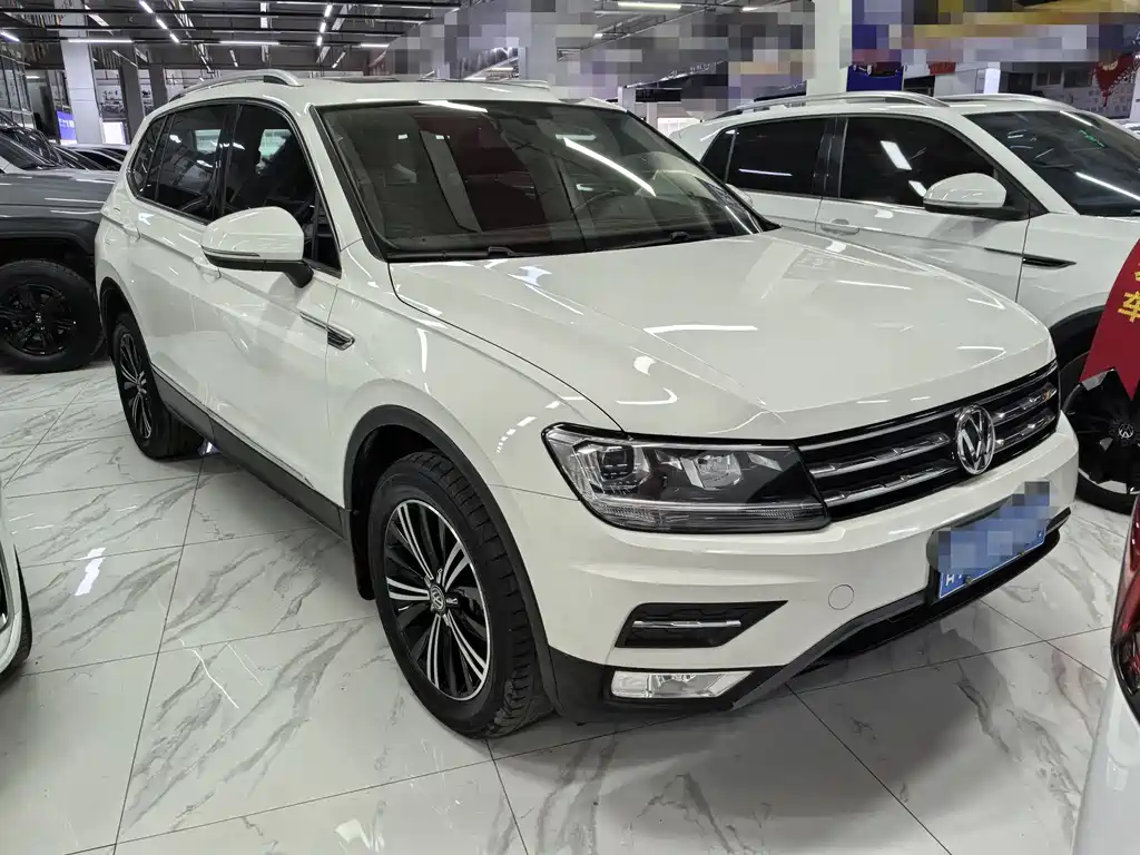Volkswagen Tiguan L 2020 — фото 3