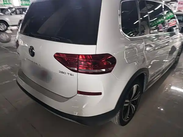 Volkswagen Touran 2021