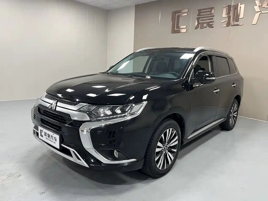 Mitsubishi Outlander 2022