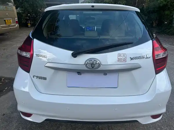 Toyota Yaris L 2017