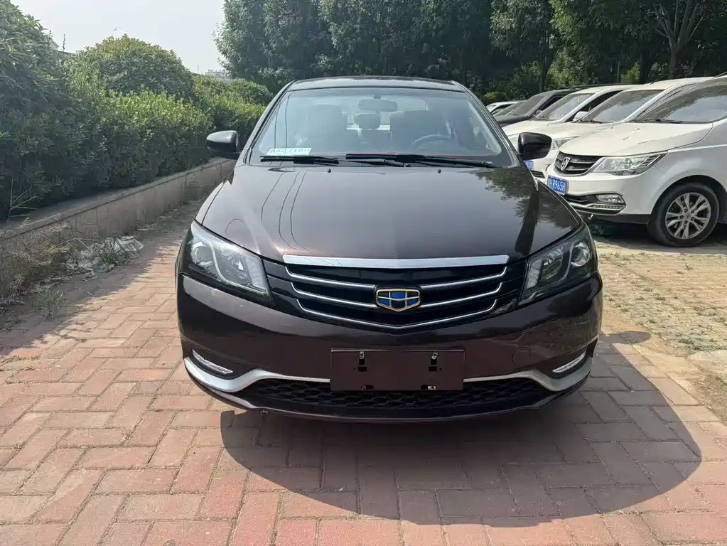 Geely Emgrand 2015 — фото 2
