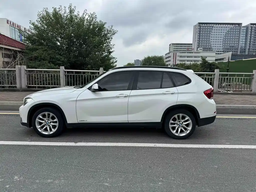BMW X1 2016 — фото 5