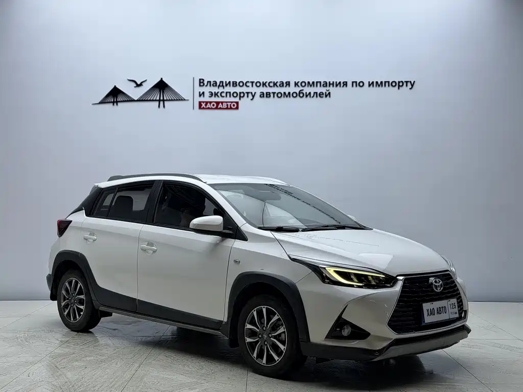 Toyota Yaris L 2022