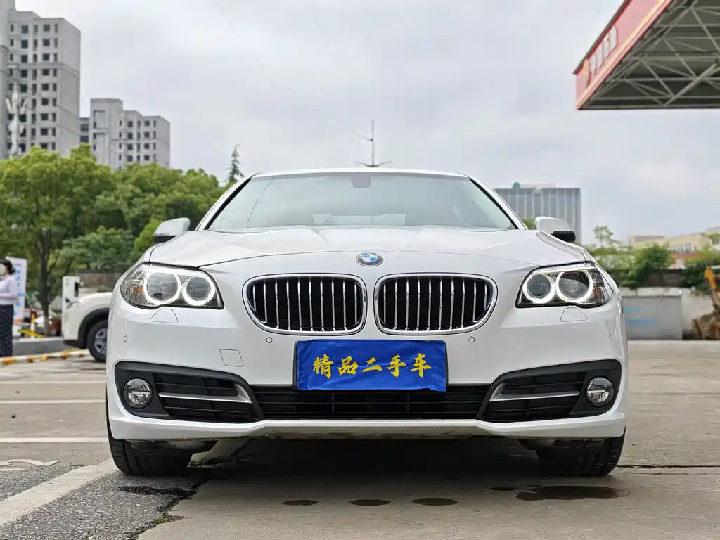 BMW 5 Series 2016 — фото 2