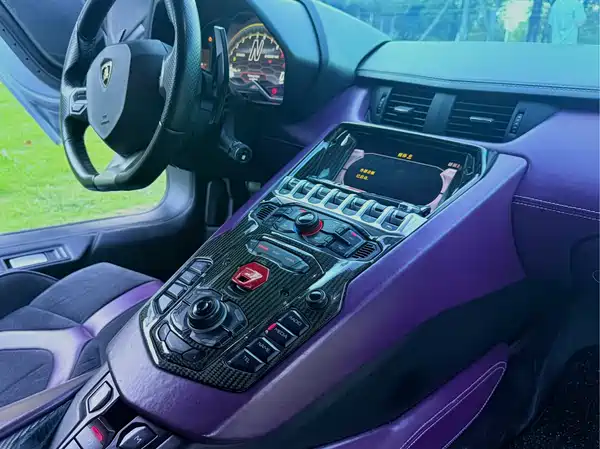 Lamborghini Aventador 2014