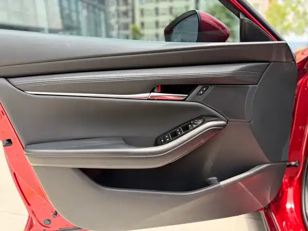 Mazda 3 Axela 2021