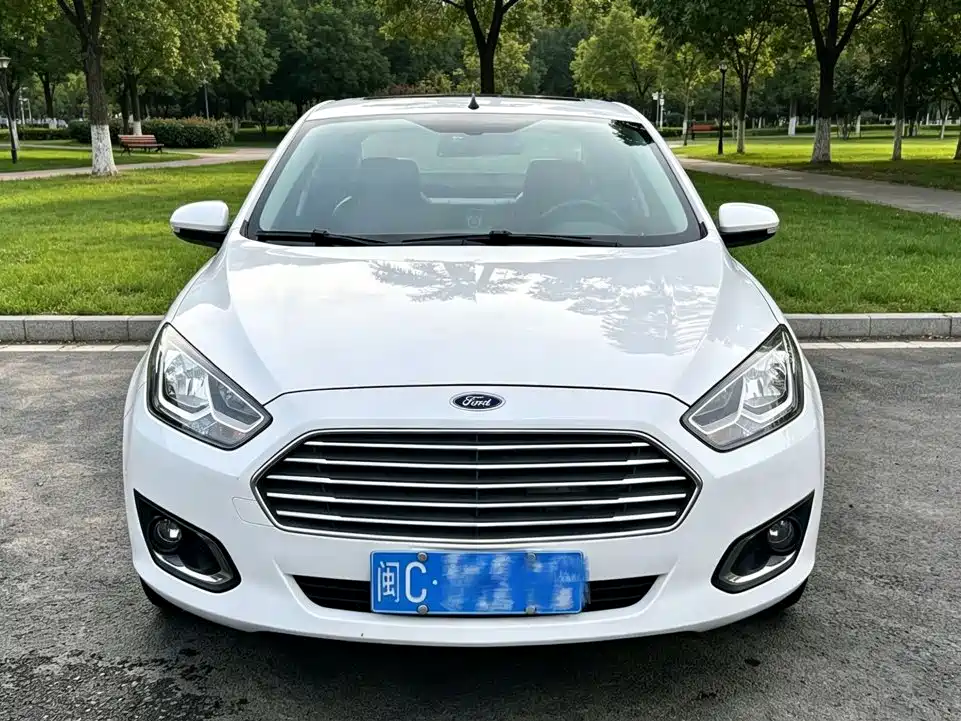 Ford Forrest 2015
