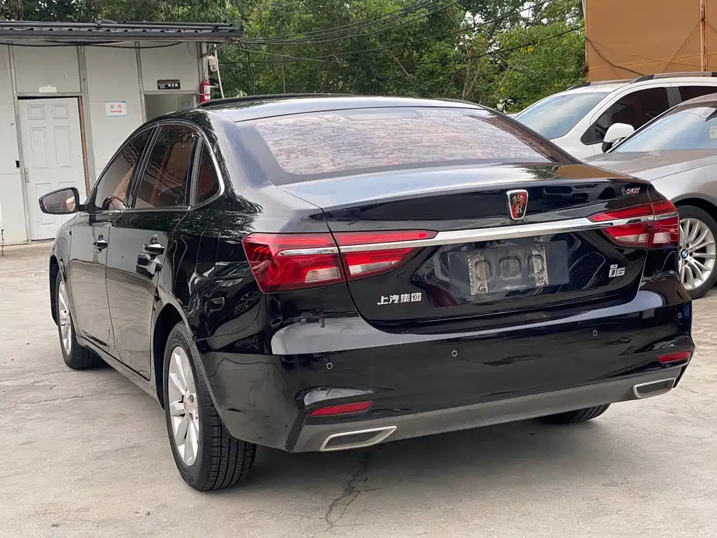 Roewe i6 Classic 2017 — фото 15