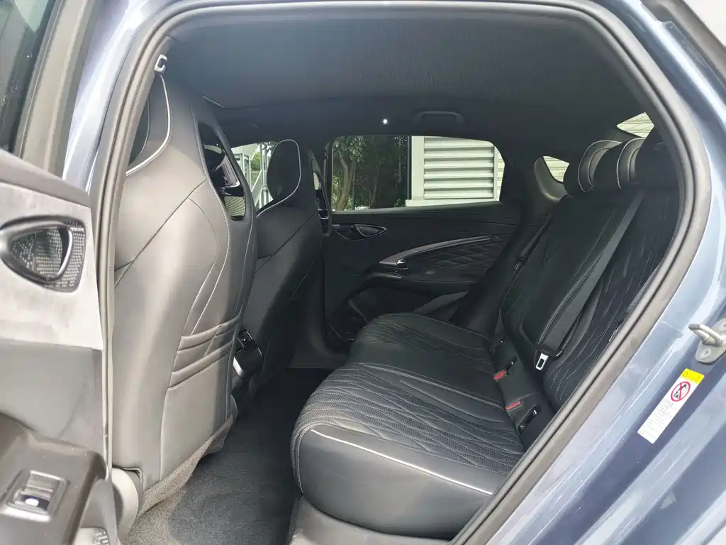 BYD Seal 2023 — фото 10