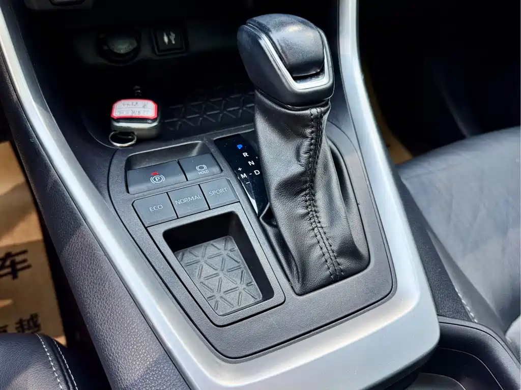 Toyota Wildlander 2022 — фото 16