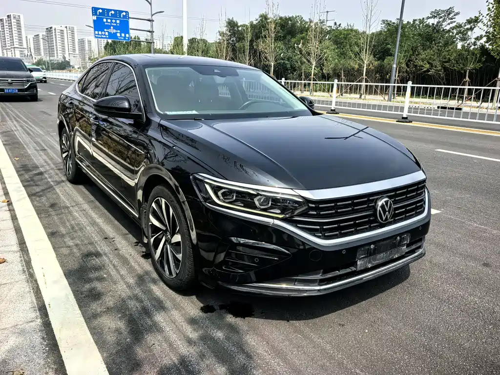 Volkswagen Passat 2021 — фото 8