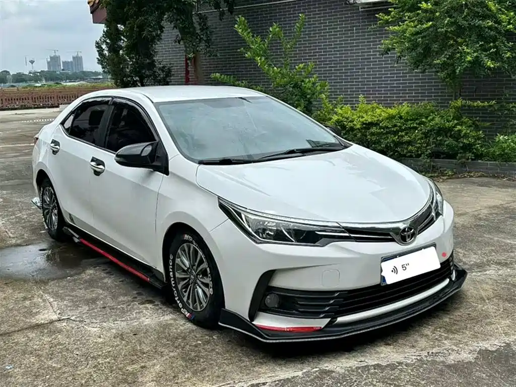 Toyota Corolla 2019 — фото 3
