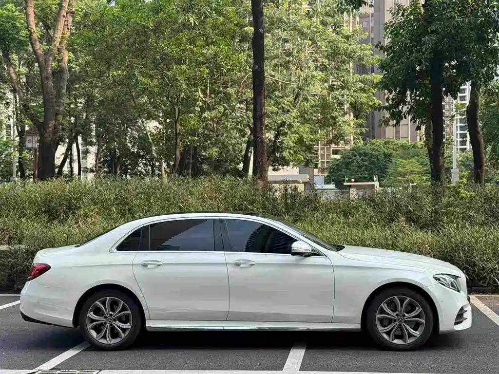 Mercedes-Benz E-Class 2020 — фото 4