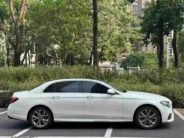 Mercedes-Benz E-Class 2020