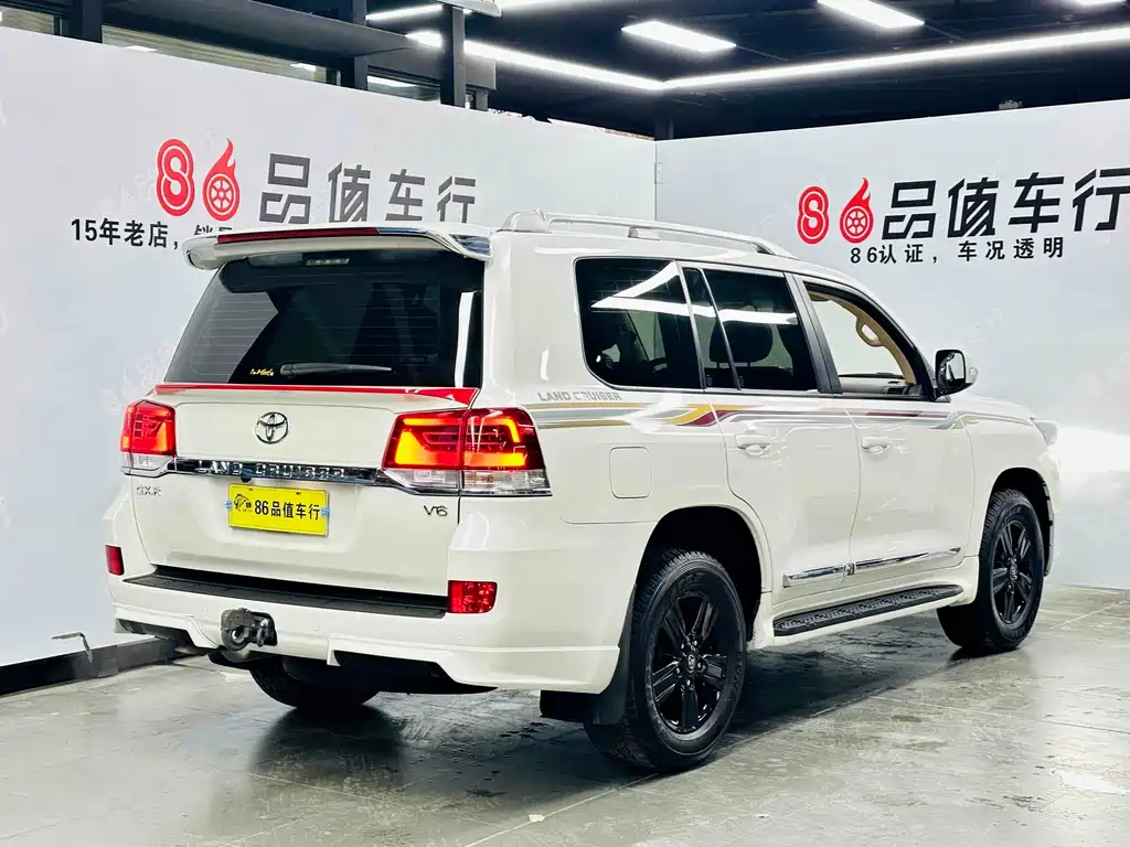 Toyota Land Cruiser 2020 — фото 5