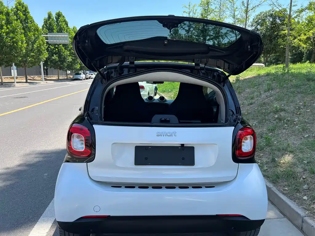 smart Fortwo 2017 — фото 6