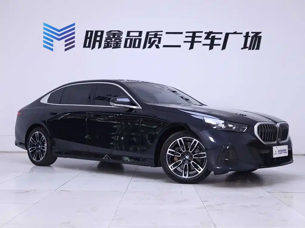 BMW 5 Series 2026
