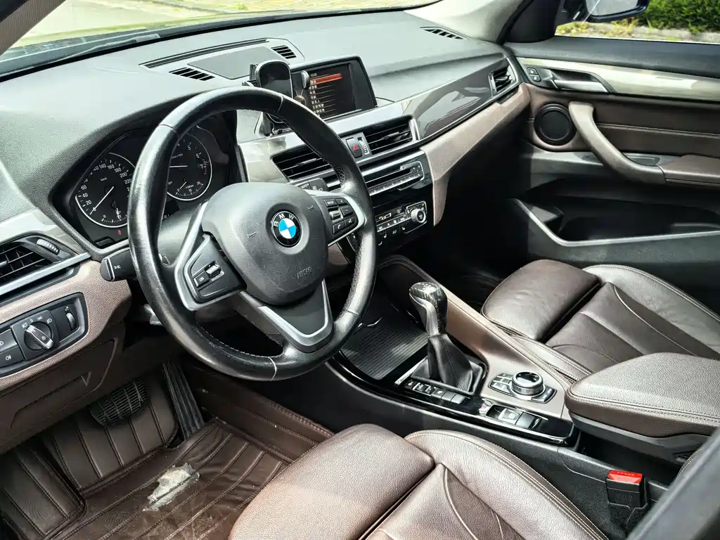 BMW X1 2017 — фото 7