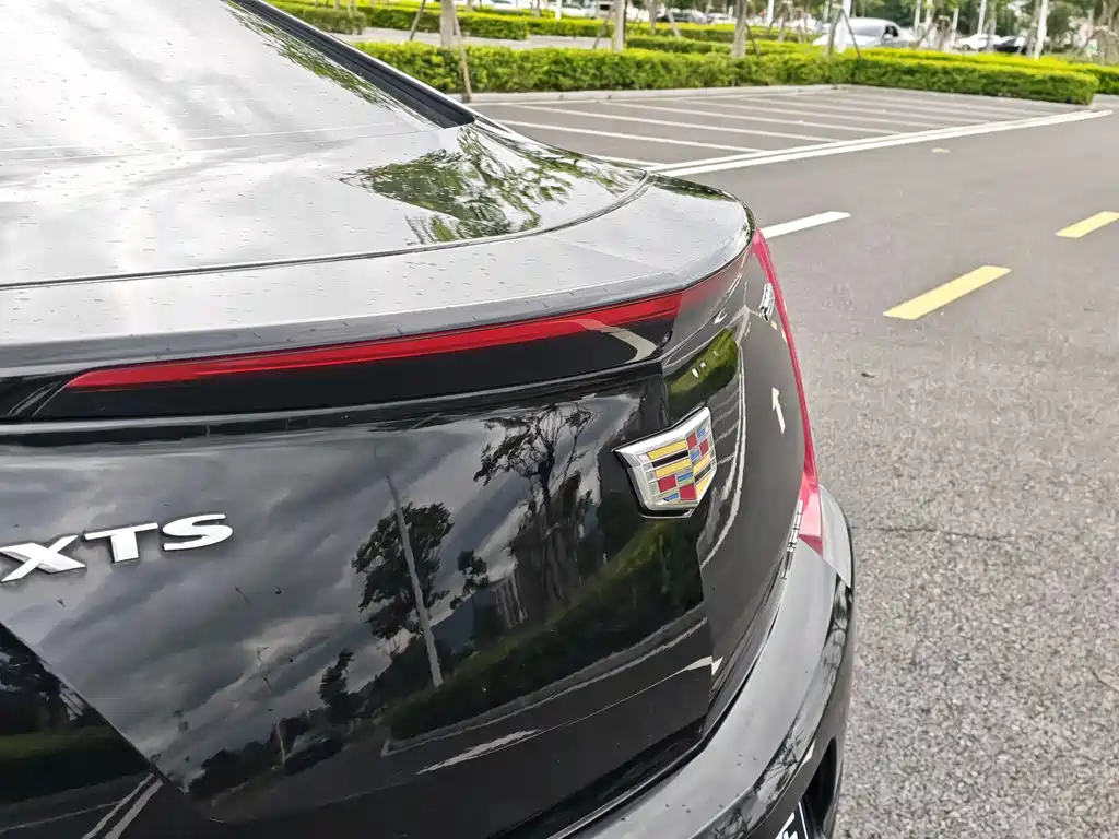 Cadillac XTS 2018 — фото 42