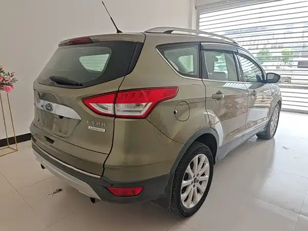 Ford Kuga 2016